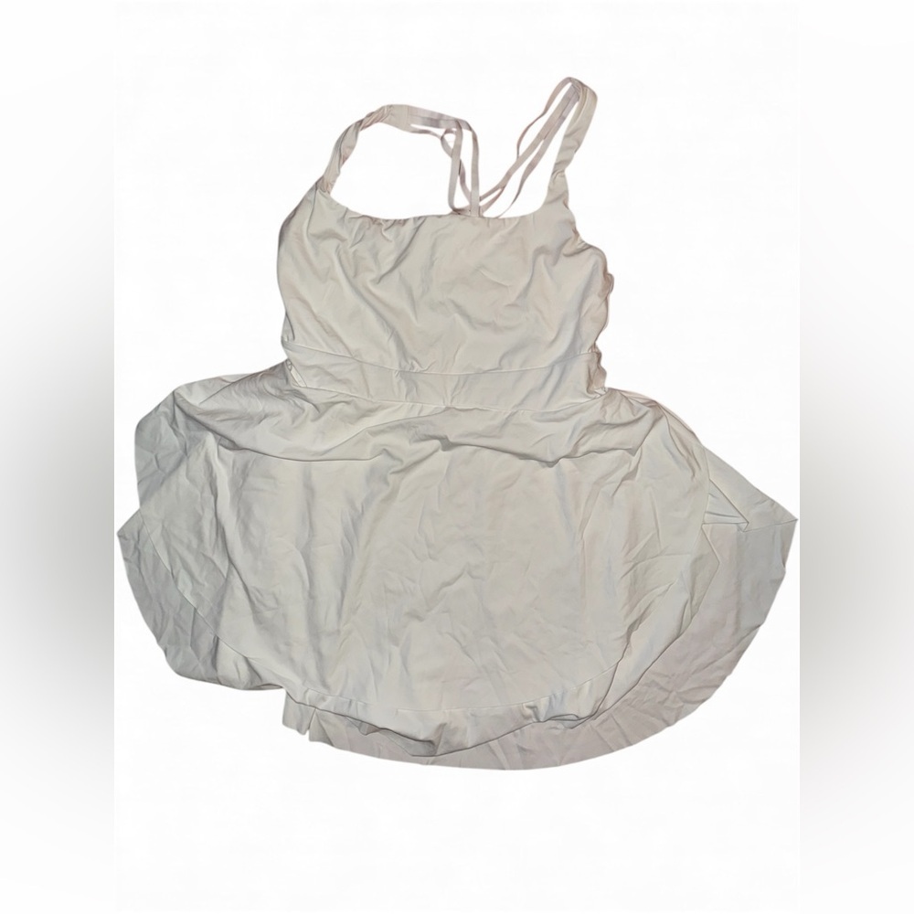 Halara tennis dress with shorts under large new without tag no cup pads***